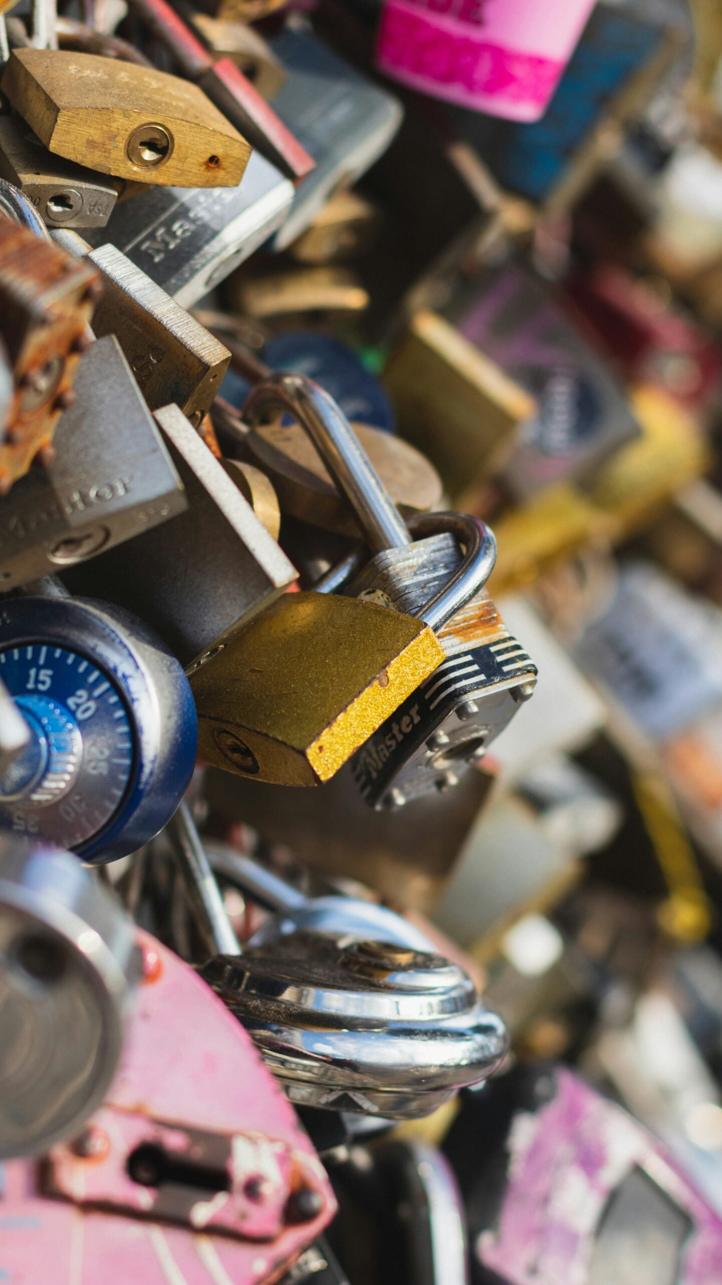 assorted-color padlock lot